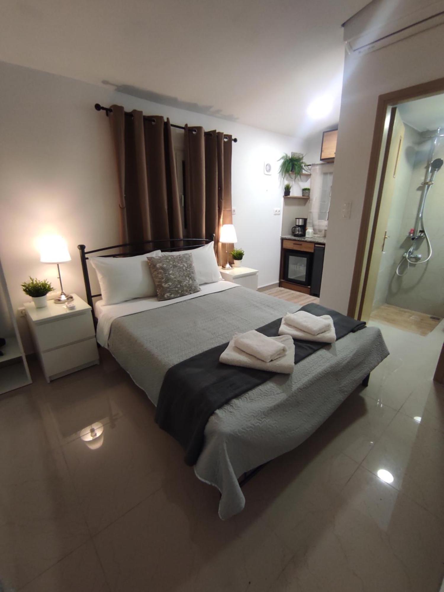 Johnson House Apartment Rafína Екстериор снимка