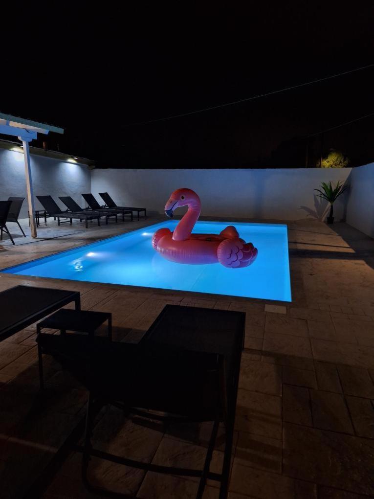 Johnson House Apartment Rafína Екстериор снимка